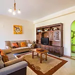 T2 Anastacio Com Vista Jardim Апартаменты *